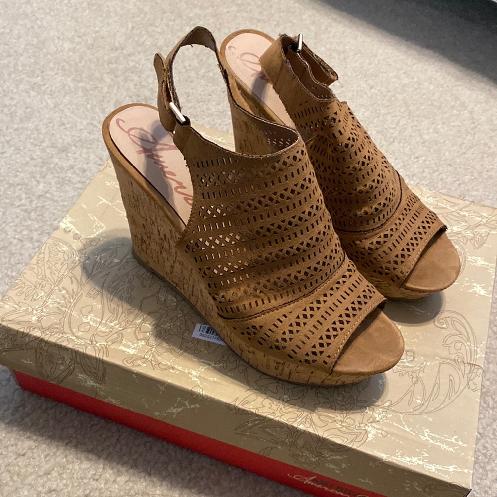 American Rag, Womens size 8 tan wedges